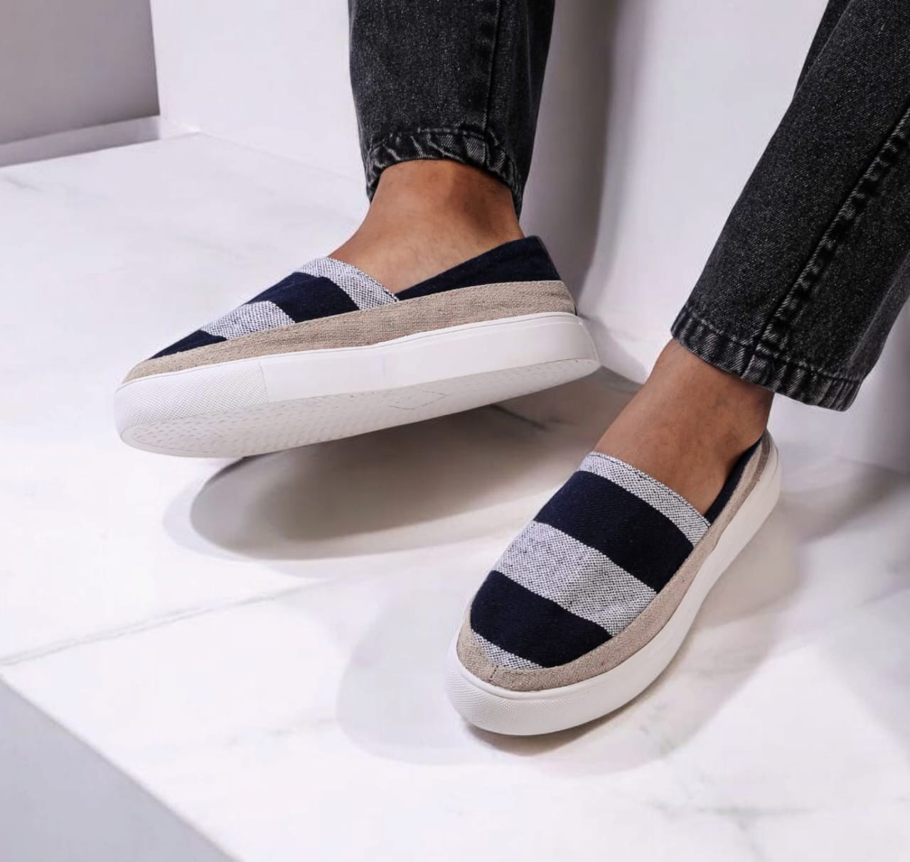 شوز رجالي كاجوال بخامات طبيعية وألوان صيفية try 
Try – Men’s Casual Shoes | Natural Fabric – Summer Colors
