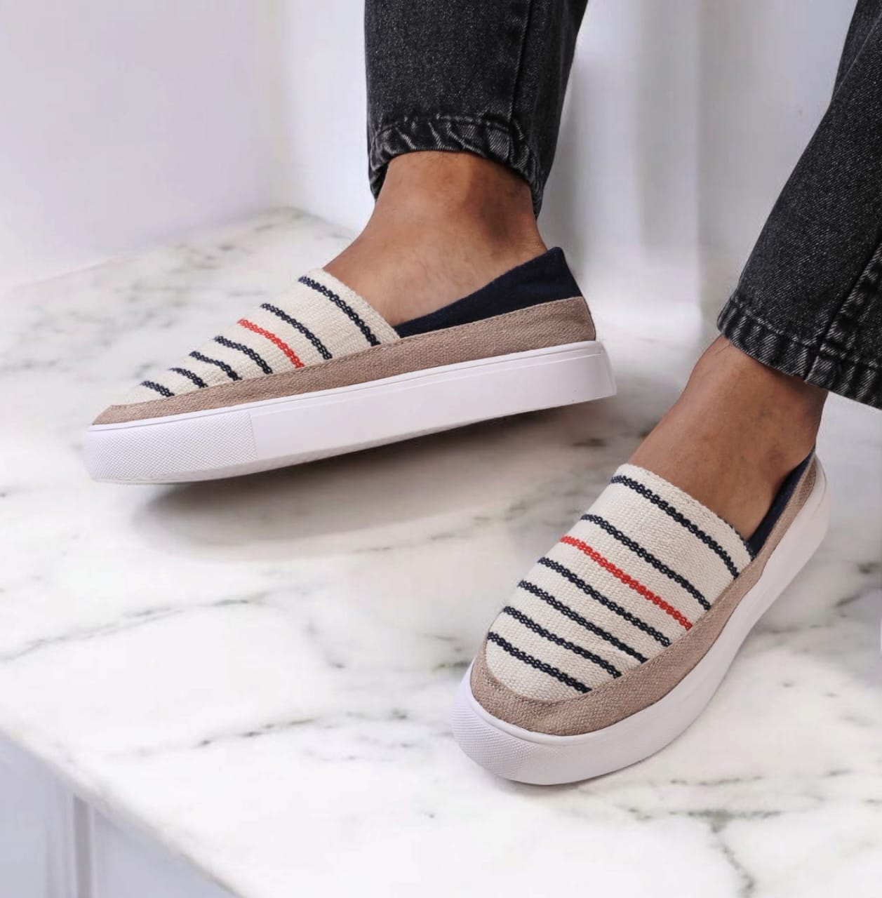 شوز رجالي كاجوال بخامات طبيعية وألوان صيفية try 
Try – Men’s Casual Shoes | Natural Fabric – Summer Colors